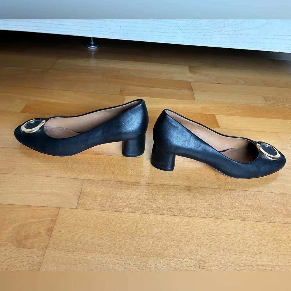 Tory Burch excellent gently